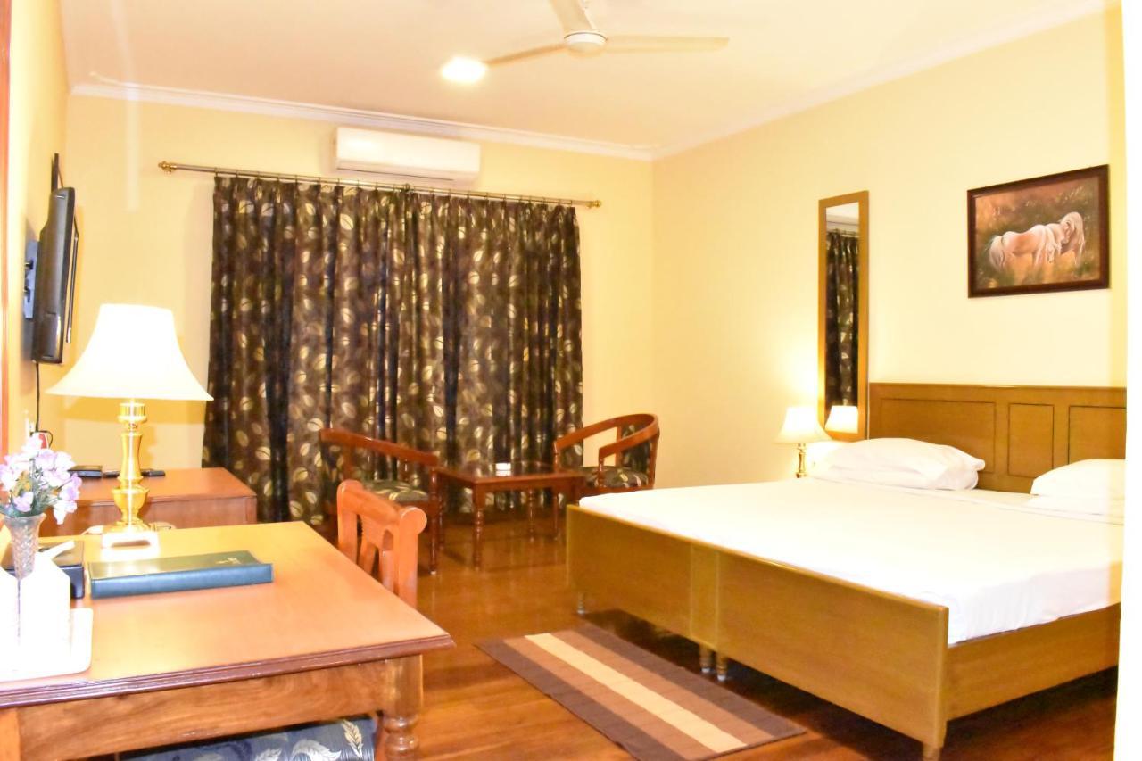 The Royal Residency Hotel Bodh Gaya Exterior photo
