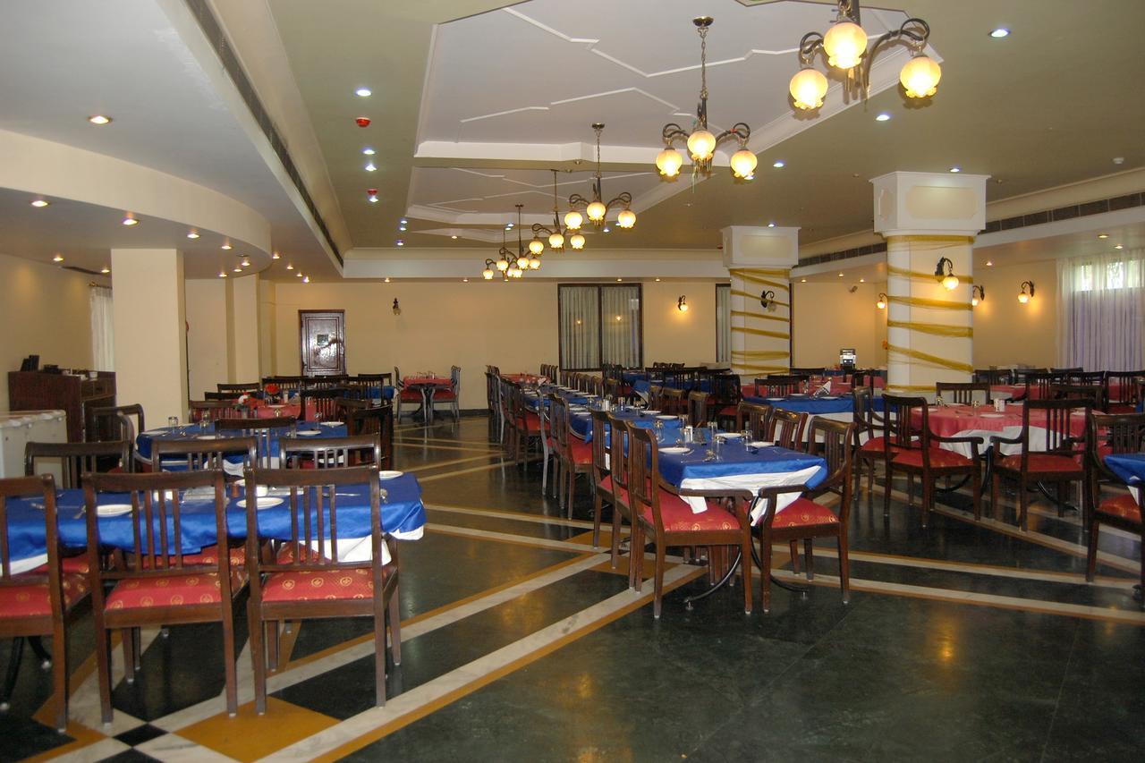 The Royal Residency Hotel Bodh Gaya Exterior photo