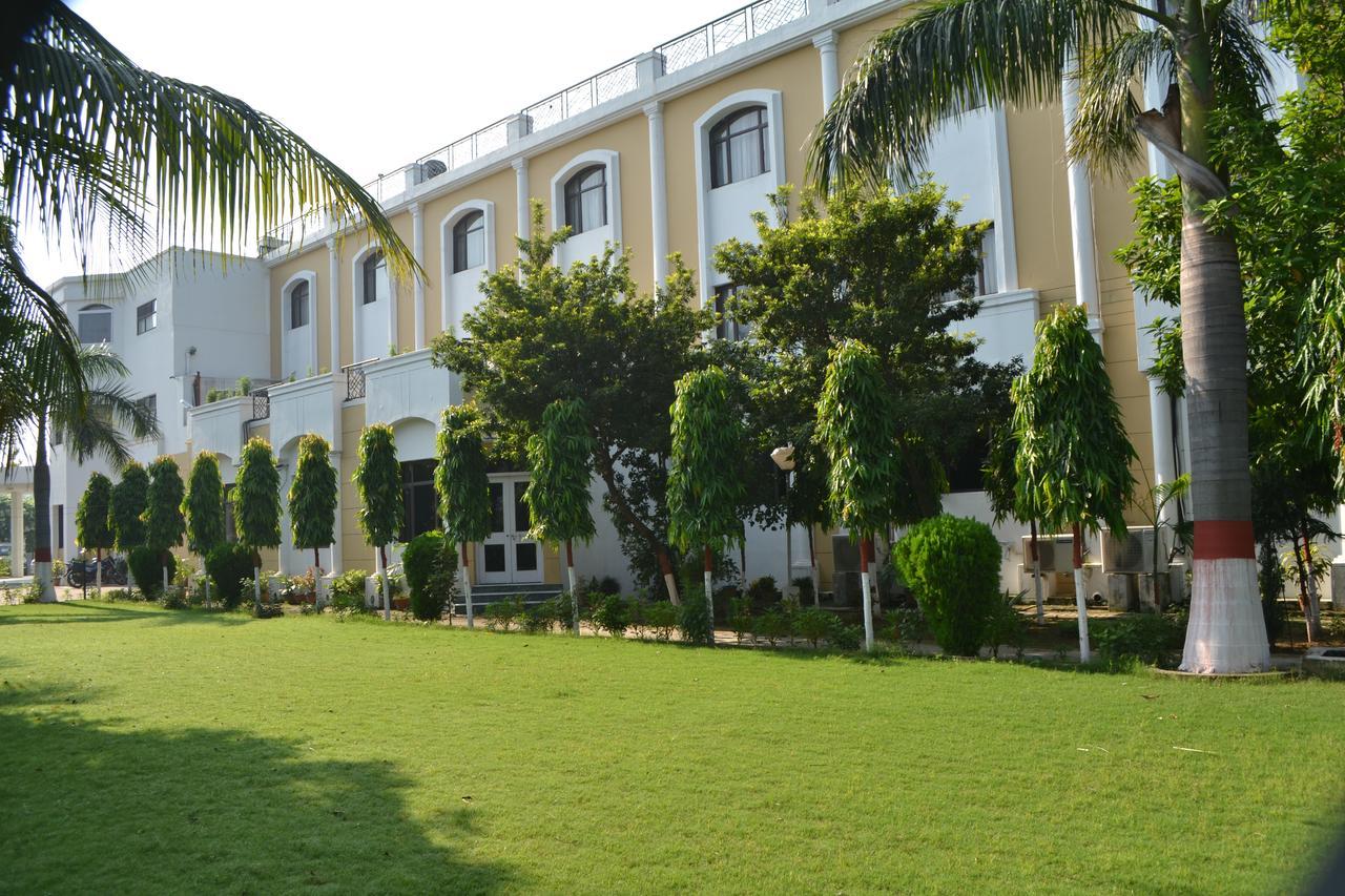 The Royal Residency Hotel Bodh Gaya Exterior photo