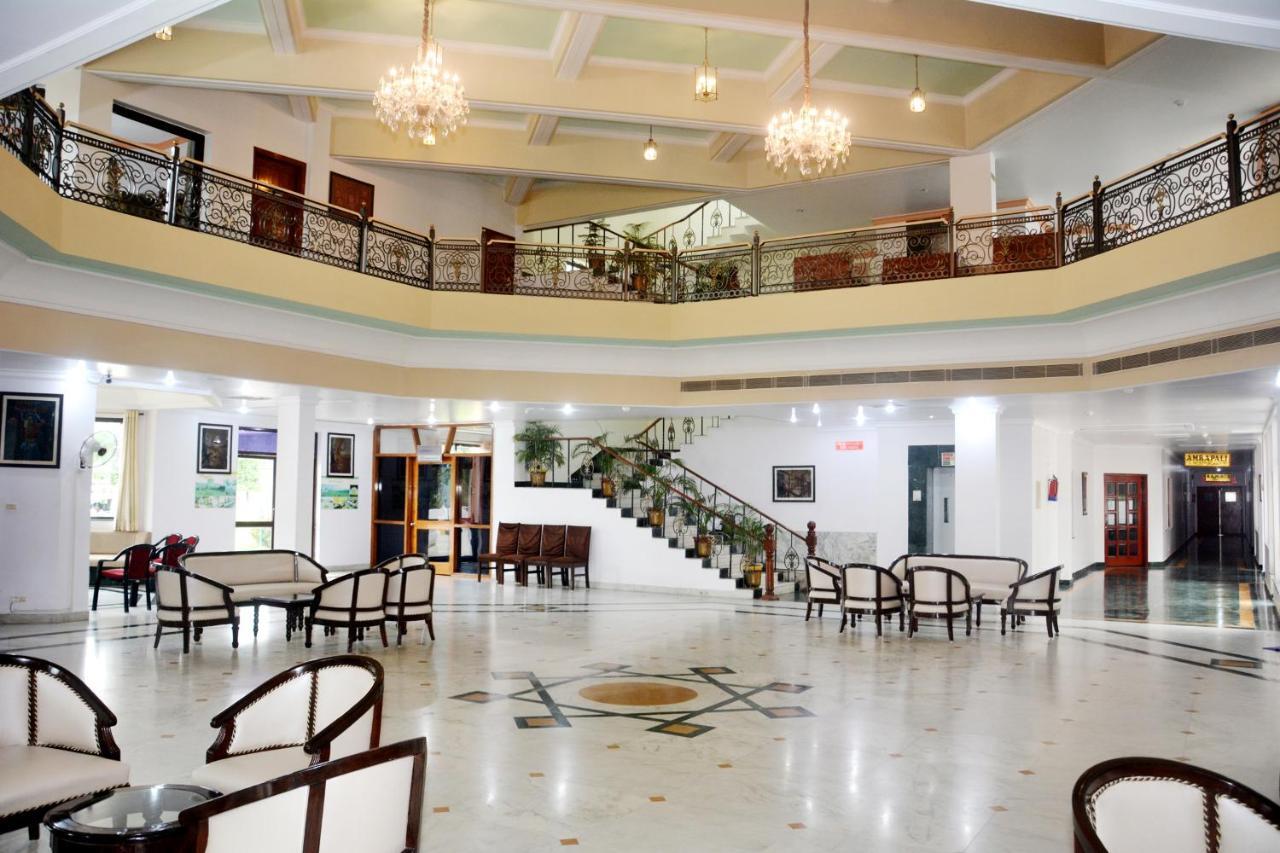 The Royal Residency Hotel Bodh Gaya Exterior photo