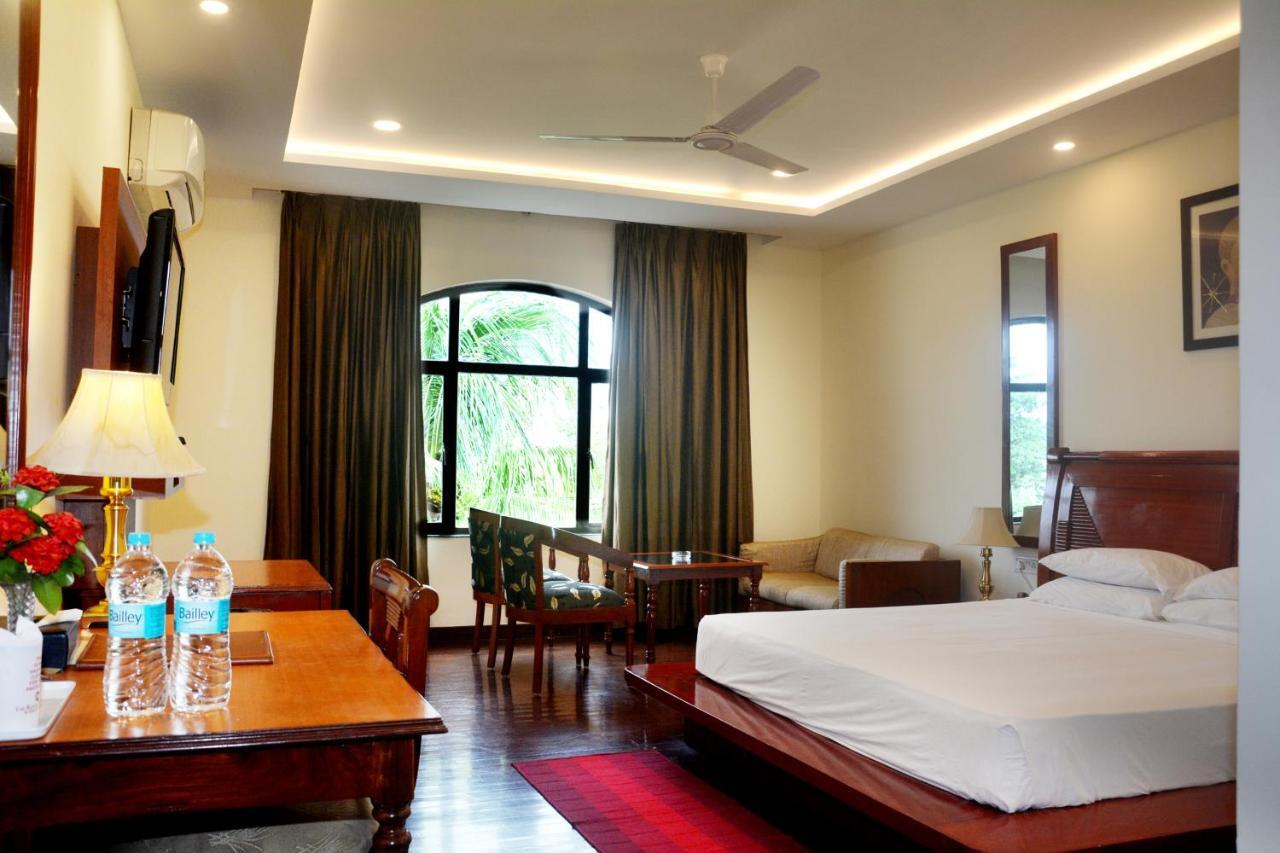 The Royal Residency Hotel Bodh Gaya Exterior photo