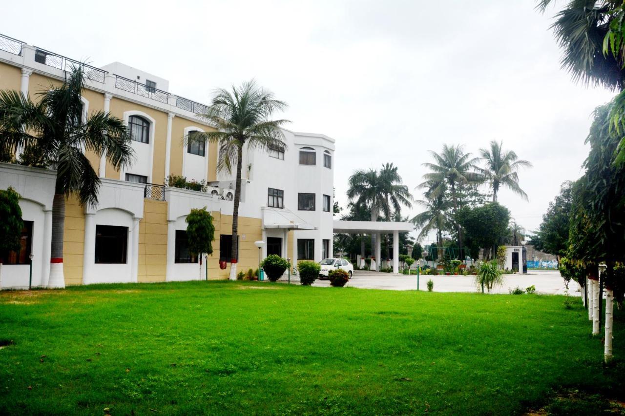 The Royal Residency Hotel Bodh Gaya Exterior photo